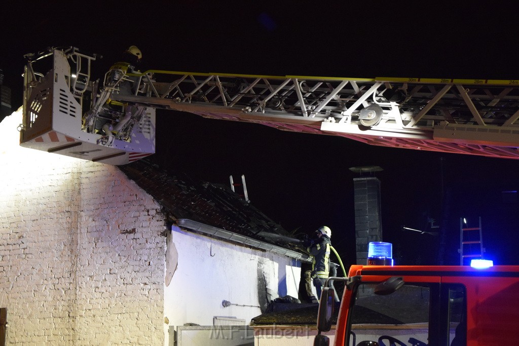 Feuer 2 Koeln Porz Langel Hinter der Kirche P126.JPG - Miklos Laubert